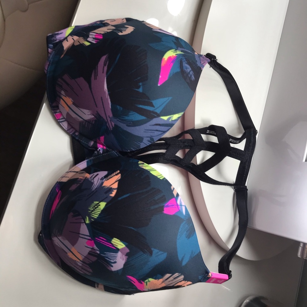 Brand new pink bra